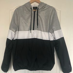 ⭐️Forever 21 Black & White Half Zip Windbreaker